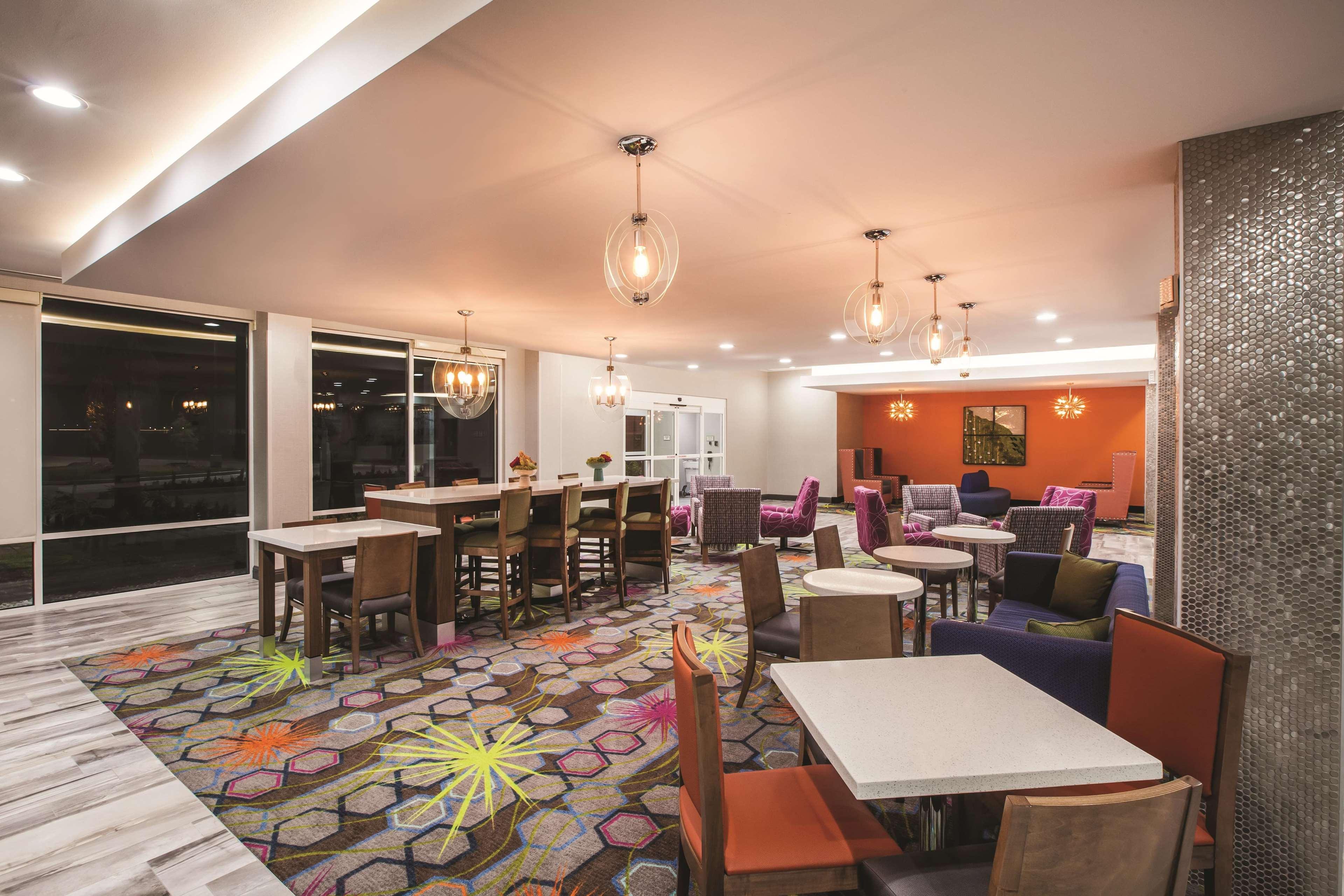 La Quinta Inn & Suites Port Allen La Eksteriør billede